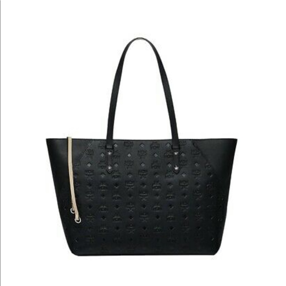 Authentic MCM Black Klara Tote! 👜